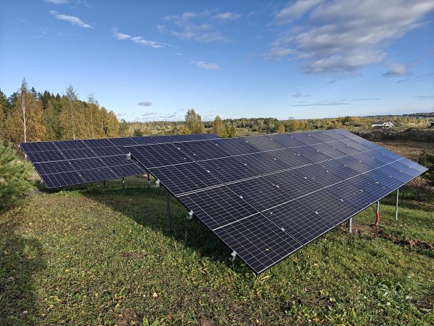 Antžeminės saulės elektrinės komplektas su sukamais poliais (8–15 kW)